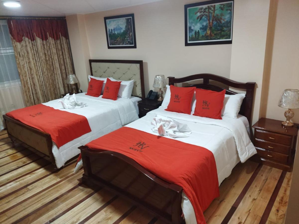 Hotel Velanez Suite Riobamba Bagian luar foto