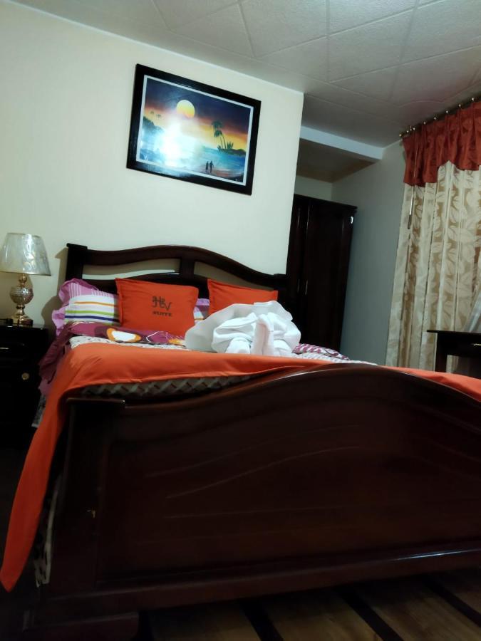 Hotel Velanez Suite Riobamba Bagian luar foto