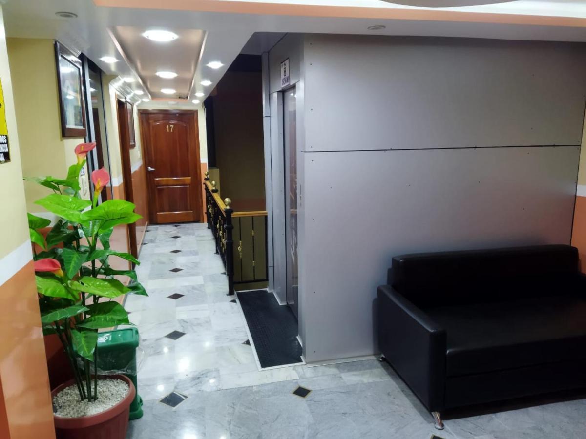 Hotel Velanez Suite Riobamba Bagian luar foto