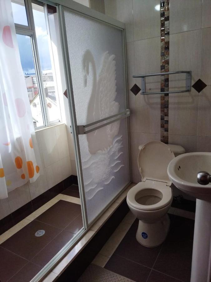 Hotel Velanez Suite Riobamba Bagian luar foto