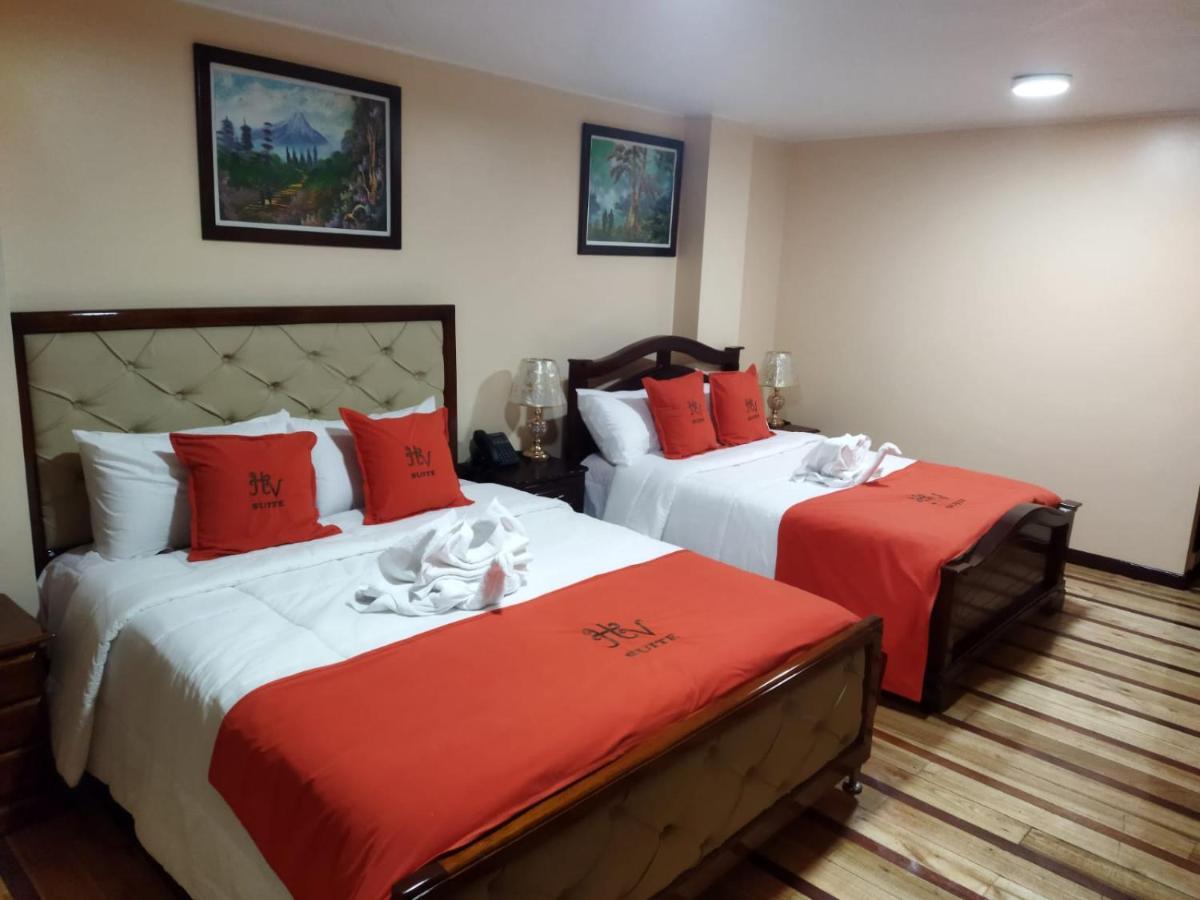 Hotel Velanez Suite Riobamba Bagian luar foto