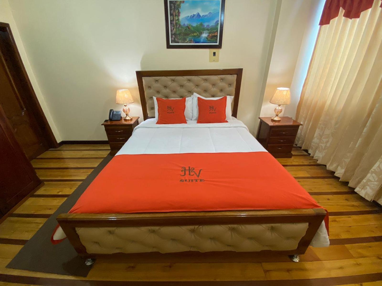 Hotel Velanez Suite Riobamba Bagian luar foto